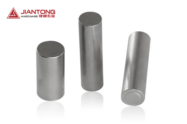 電池殼拉伸，表面鍍鎳